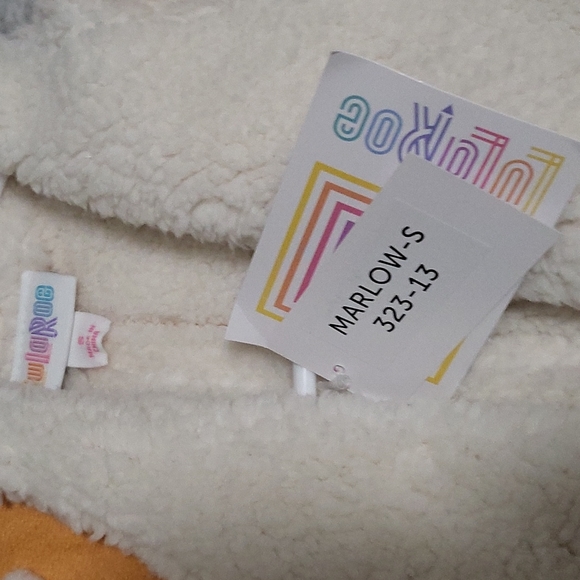 Vest - Picture 4 of 6